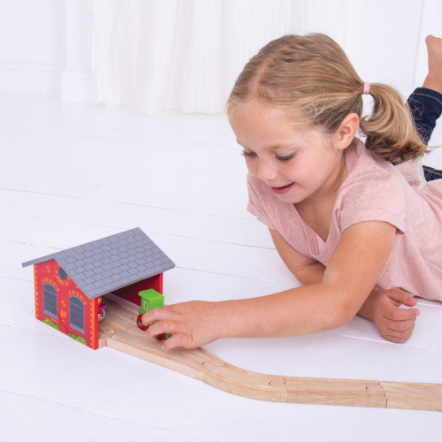 Cihlové depo pro dva vláčky Bigjigs Rail