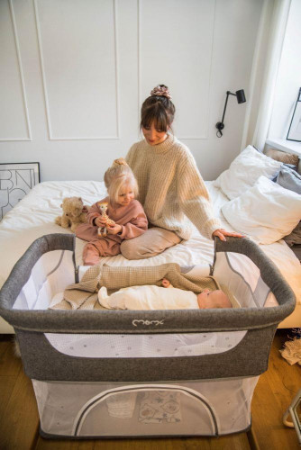 Postýlka Smart bed 4 v 1 MoMi