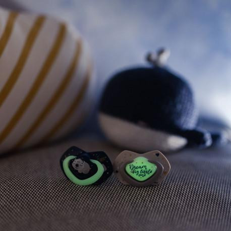 Set symetrických silikonových dudlíků Light touch 0-6 m Sleepy koala