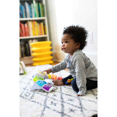 Aktivní svítící panel Glow & Discover Light Bar™ BABY EINSTEIN 3 m+