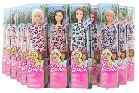Barbie v šatech