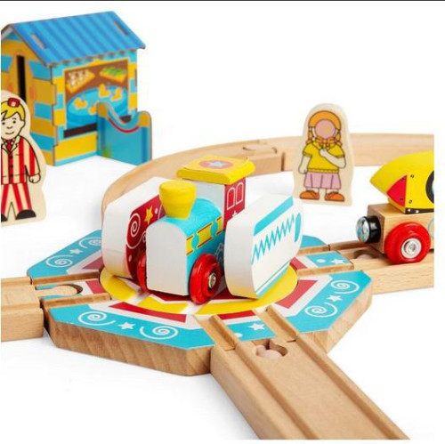 Točna s motivem čajových lístků Bigjigs Rail