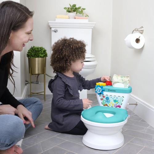 Toaleta dětská se zvukem 2 v 1 Geared for Success™ 18 m+ Baby Einstein