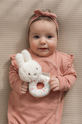 Chrastítko králíček Miffy Lucky Blossom Little Dutch