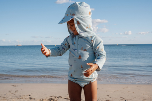 Plážová kšiltovka s ochranou krku Ocean Friends Little Dutch