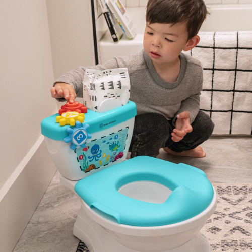 Toaleta dětská se zvukem 2 v 1 Geared for Success™ 18 m+ Baby Einstein