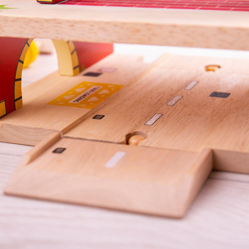 Nádraží nad cestou Bigjigs Rail