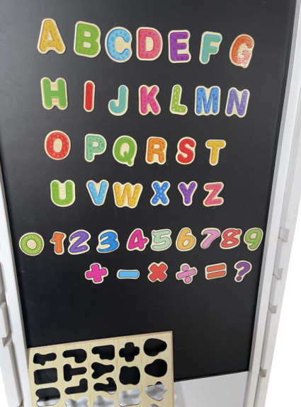 Rostoucí učící věž Kočka se skluzavkou a tabulí 2Kids Toys