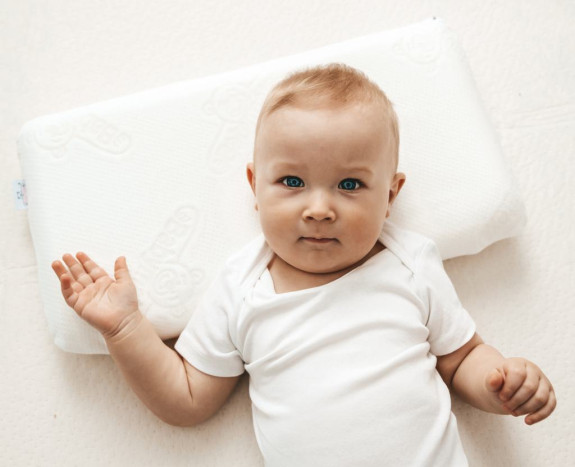 Dětský polštář Memo 50 x 26 cm BabyMatex