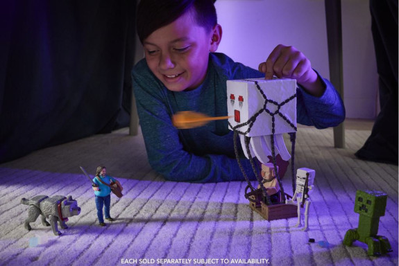 Minecraft movie akční figurka blast attack ghast 25 cm