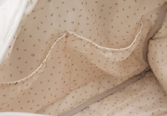 Přebalovací taška Embossed Lily Sand Jollein