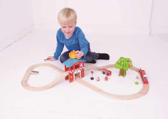 Dřevěná vláčkodráha hasičská stanice Bigjigs Rail