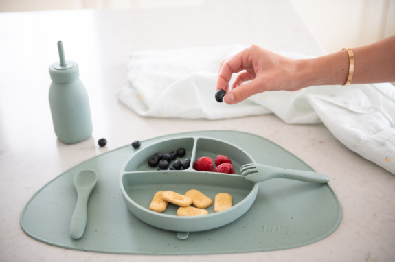 Láhev s brčkem Platinum Silicone KikkaBoo