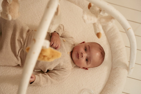 Hrací deka s hrazdou Newborn Naturals Little Dutch