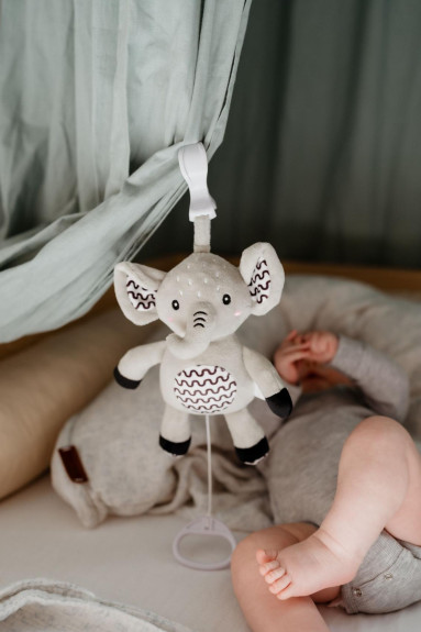 Natahovací hrací strojek plyš 30 cm závěs na postýlku/kočárek Babyted