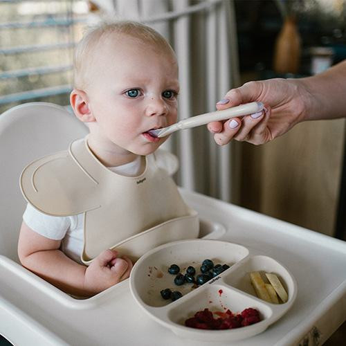 Silikonový dělený talířek s přísavkou BabyOno