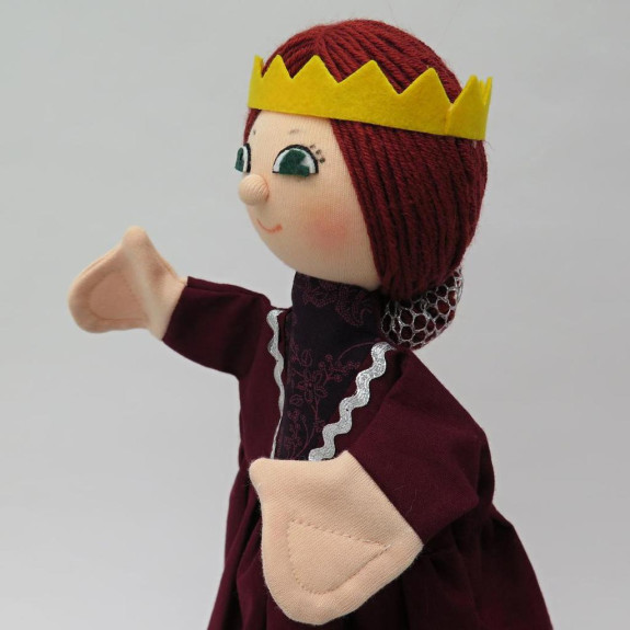Maňásek královna Isabel 28 cm