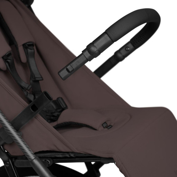 Sporťák Lite N Care Carbon, ultralehký, karbonový Hauck