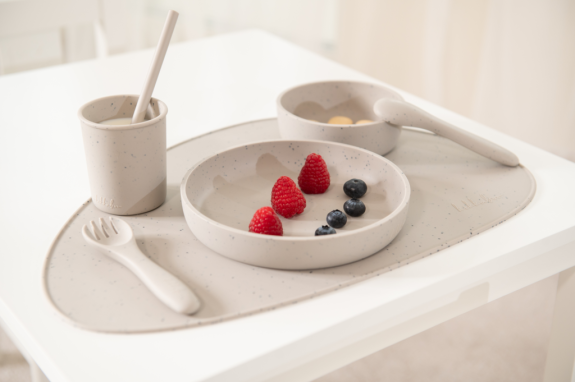 Talíř Platinum Silicone KikkaBoo