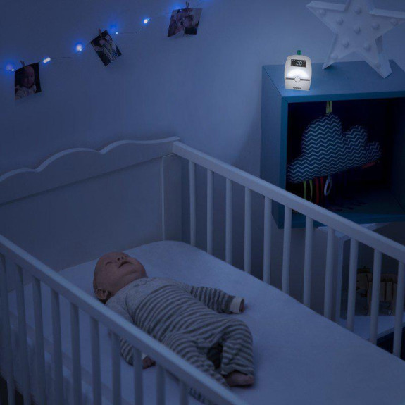 Dětská chůvička Premium Care Digital Green Babymoov