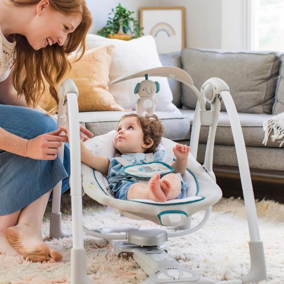 Houpačka konvertibilní vibrující s melodií Nash 2 v 1, 0 m+ do 9 kg Ingenuity