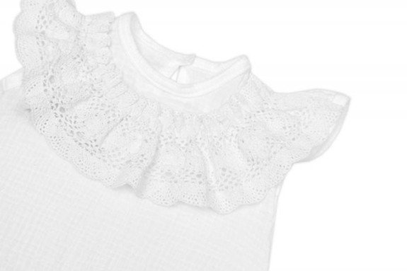 Body s nohavičkami, mušelín s krajkou BOHO - bílé
