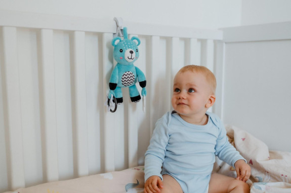 Chrastítko plyš 30 cm závěs na postýlku/kočárek 0 m+ babyted