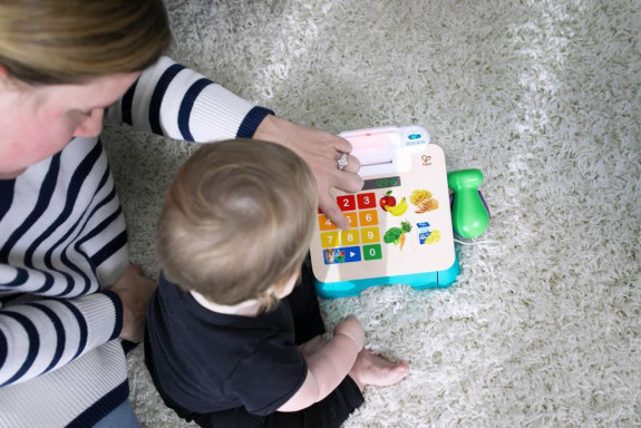 Pokladna obchodní Magic Touch Hape 9 m+ Baby Einstein