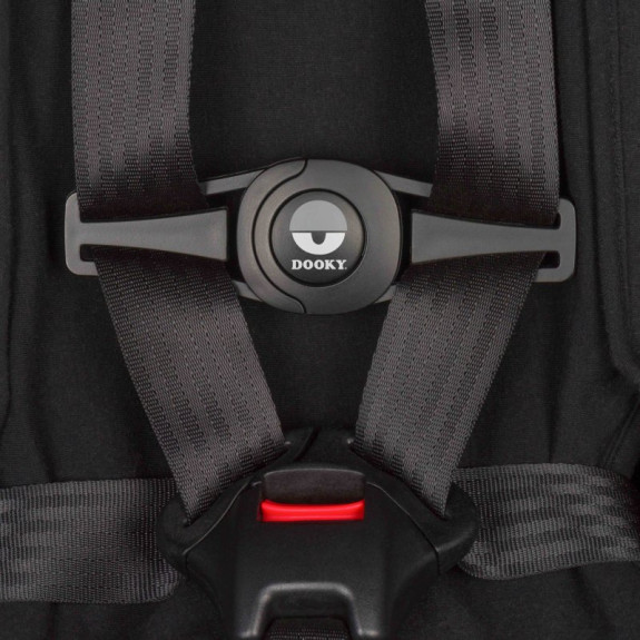 Spona na bezpečnostní pásy Safety Clip Dooky