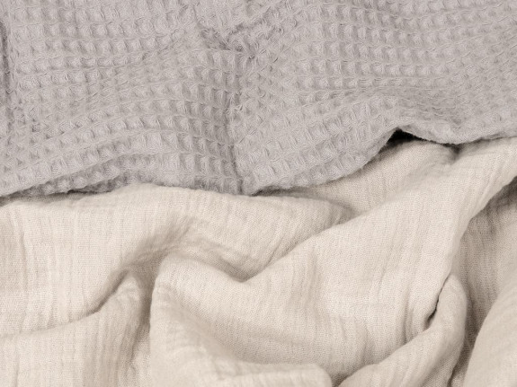Mušelínová deka Prestige šedá 75 x 100 cm Babymatex