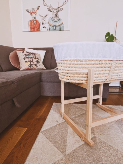Houpací stojan na Mojžíšův košík pro miminko RockingBaby Ahojbaby White bílý