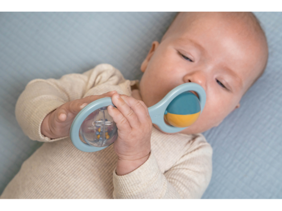 Chrastítko s kuličkami Little Dutch
