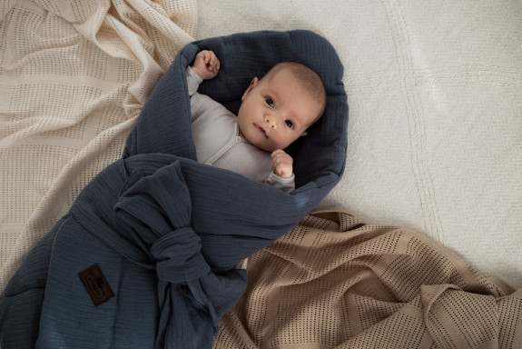 Mušelínová zavinovačka Love béžová se srdíčky Sleepee