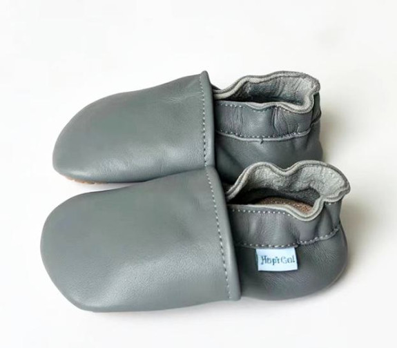 Kožené capáčky Barefoot s Anti-Slip podrážkou Vel. 24-36 měs. Hopi Go