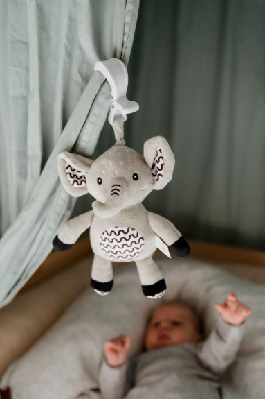 Natahovací hrací strojek plyš 30 cm závěs na postýlku/kočárek Babyted