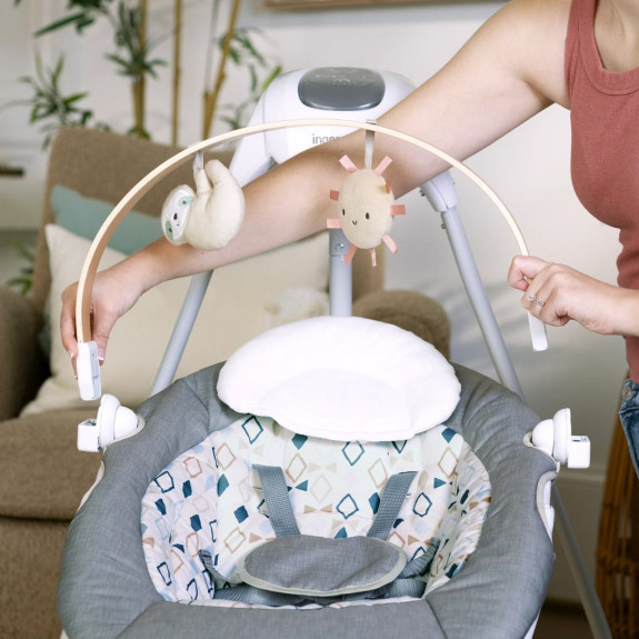 Houpačka pohupující hudební Parker™ 0 m+, do 9 kg Ingenuity