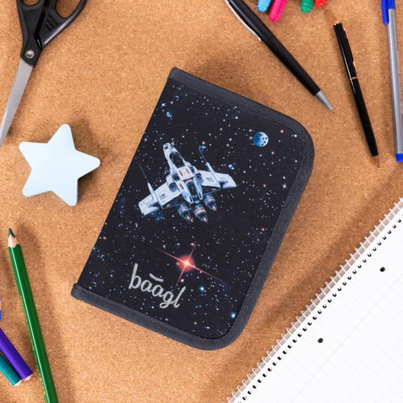 Školní penál jednopatrový Pixel Space Baagl