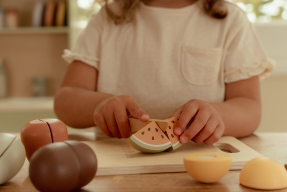 Krájecí ovoce dřevěné Little Dutch