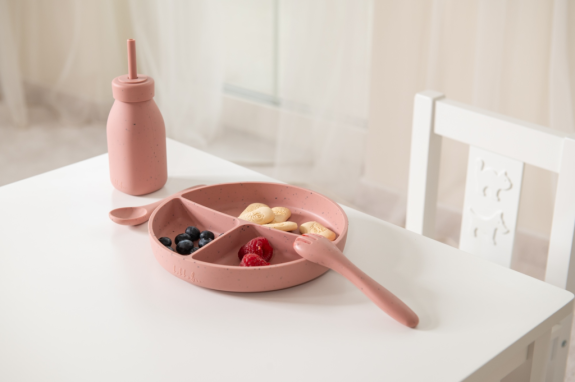 Talíř dělený s přísavkou Platinum Silicone KikkaBoo