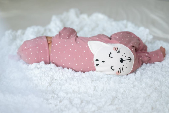 Dětský rostoucí overal Kočka Dots růžový Moniel