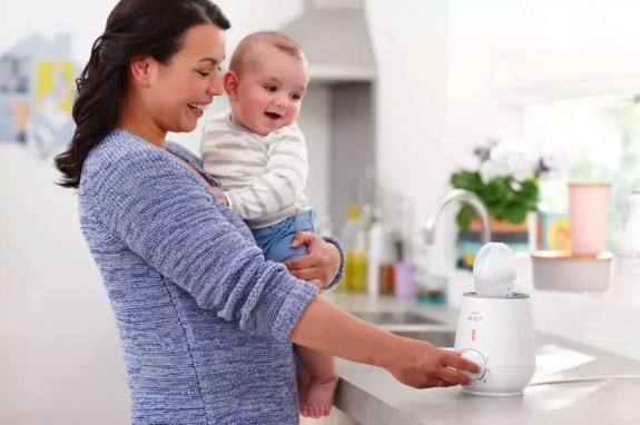 Philips AVENT Ohřívač lahví a dětské stravy rychlý SCF355