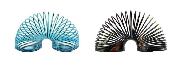Spirála/pružina vesmír plast průměr 6,5 cm