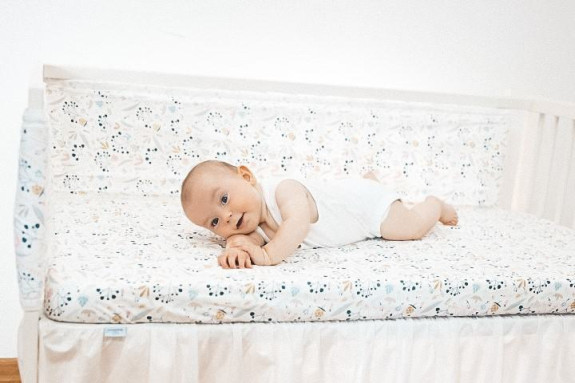 Bavlněné prostěradlo s gumou Print 60 x 120 cm Babymatex