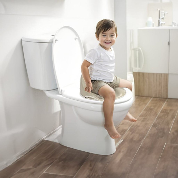 Protiskluzové sedátko na WC s vysokým opěradlem, Dolu
