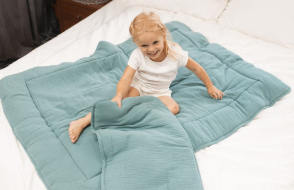 Mušelínový set přikrývka a polštář 135 x 100 / 40 x 60 cm Babymatex