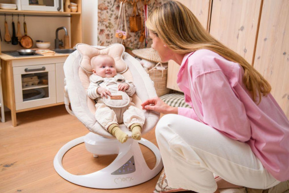 Elektrické houpátko Pearl MoMi
