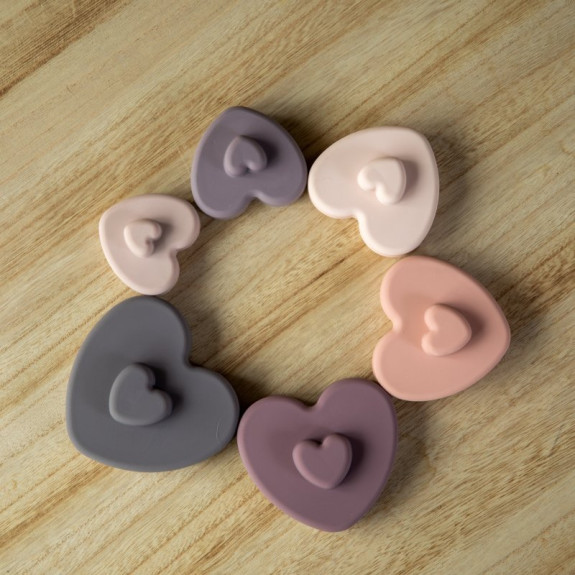 Silikonová stohovací kousátka B-Silicone Hearts