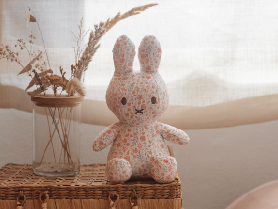 Králíček Miffy textilní Lucky Blossom 20 cm Little Dutch