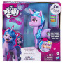 Izzy vidí jiskru My Little Pony