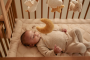 Hudební kolotoč dřevěný Newborn Naturals Little Dutch